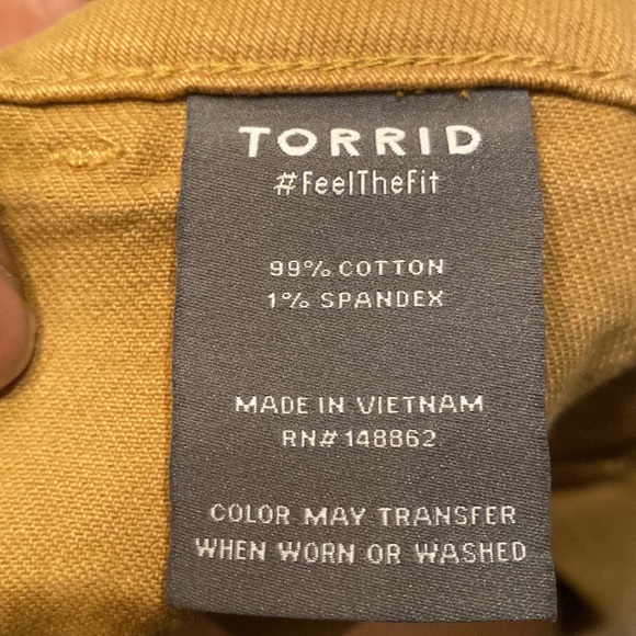 Women Plus Size Jeans - Picture 5 of 6